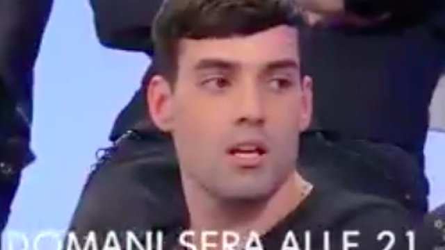 Uomini e Donne Trono Classico, Alessio si dichiara a Angela: 'sono qua solo per lei'