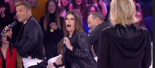 Amici 18, Laura Pausini e il gesto che spiazza. Blasting News