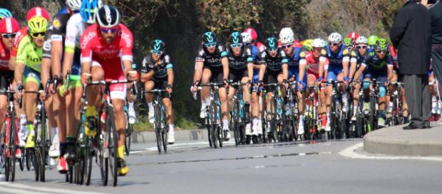 Uci vieta lancio della borraccia foto - iltuociclismo.it Uci vieta lancio della borraccia foto - iltuociclismo.it