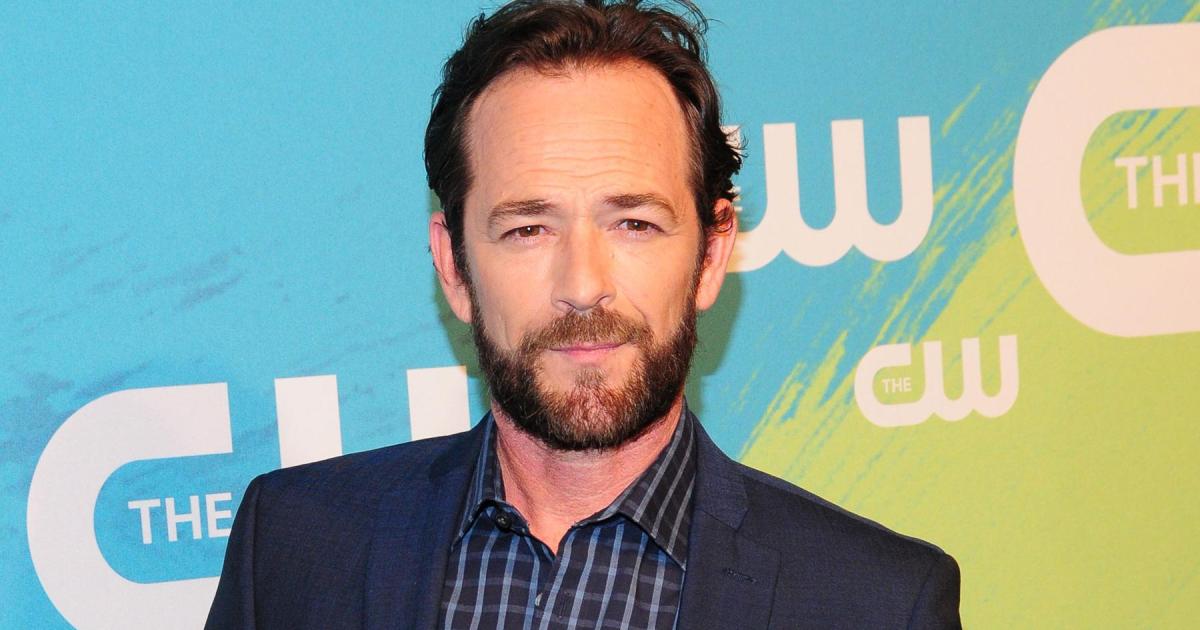 Ator Luke Perry, do seriado Riverdale, morre nos EUA