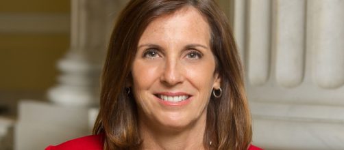 La senatrice repubblicana Martha McSally racconta il suo abuso