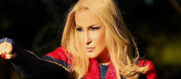 Cláudia Leitte se veste de Capitã Marvel (Foto: Instagram) Cláudia Leitte se veste de Capitã Marvel (Foto: Instagram)