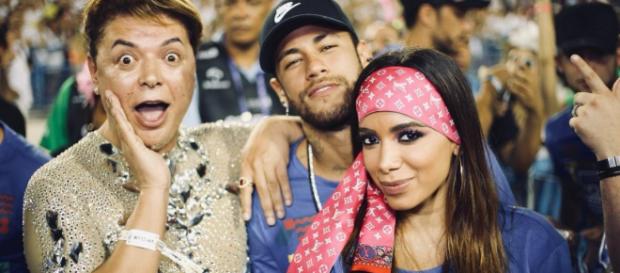 David Brazil ao lado de Neymar e Anitta: polêmica em plena Sapucai (Crédito: Reprodução/Instagram David Brazil) David Brazil ao lado de Neymar e Anitta: polêmica em plena Sapucai (Crédito: Reprodução/Instagram David Brazil)