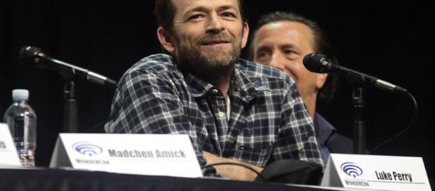 Luke Perry of "Beverly Hills, 90210" fame passed away at 52 - Image Credit - Gage Skidmore | Flickr Luke Perry of "Beverly Hills, 90210" fame passed away at 52 - Image Credit - Gage Skidmore | Flickr