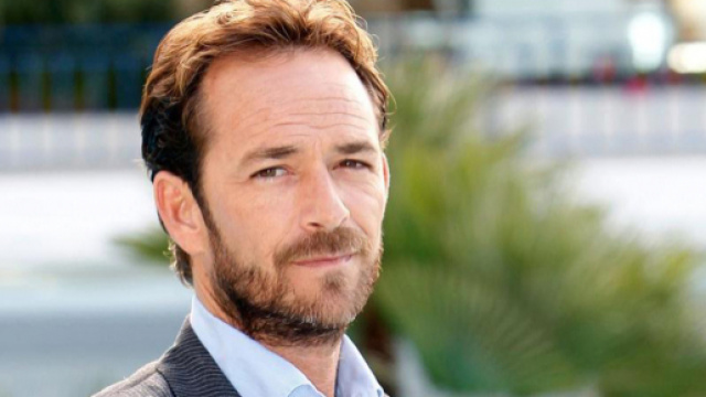Luke Perry: curiosit&agrave; e racconti della vita dell'attore morto ieri per ictus.