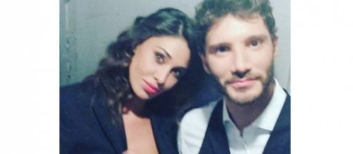 Gossip: Belen Rodriguez e Stefano De Martino vicini anche a una sfilata di abiti da sposa