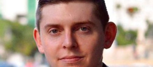 O jornalista americano Cody Weddle foi libertado pela Venezuela após 12 horas de detenção - Créditos: acervo Blasting News