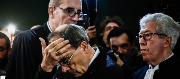El Cardenal Phillippe Barbarin durante el juicio contra él y otros acusados de pederastia. El Cardenal Phillippe Barbarin durante el juicio contra él y otros acusados de pederastia.