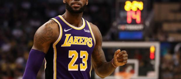Lebron James vient de dépasser Jordan Lebron James vient de dépasser Jordan