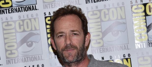 Luke Perry de la serie Bervely Hills 90210 fue desconectado por su familia Luke Perry de la serie Bervely Hills 90210 fue desconectado por su familia