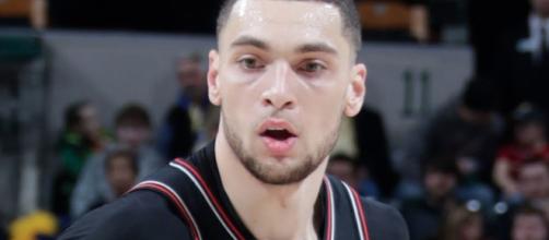 Zach LaVine's layup in the final seconds helped his Bulls defeat the Sixers on Wednesday (Mar. 6). [Image via NBA/YouTube]