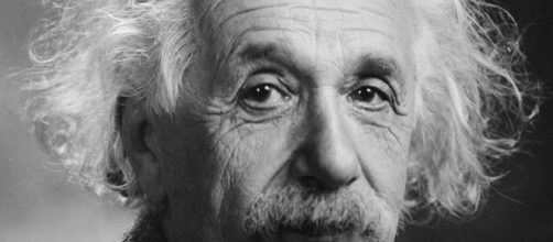 Albert Einstein e il ritrovamento della pagina mancante che potrebbe permettere di risolvere il suo ultimo 'enigma' - rescue.org