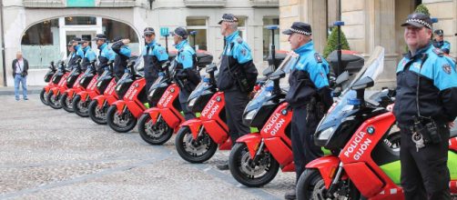 La Policía de Gijón adquiere 10 scooter eléctricos BMW C evolution ... - motorbikemag.es
