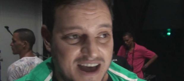 Manno Góes critica Netinho no Facebook - (Foto: reprodução/Youtube) Manno Góes critica Netinho no Facebook - (Foto: reprodução/Youtube)