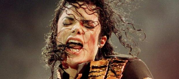 Michael Jackson pode ter corpo exumado. (Arquivo Blasting News) Michael Jackson pode ter corpo exumado. (Arquivo Blasting News)