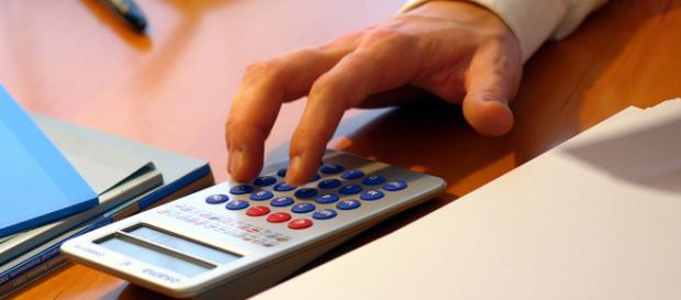 Riscatto della laurea o dei periodi di vuoto contributivo nel decreto del governo. Riscatto della laurea o dei periodi di vuoto contributivo nel decreto del governo.