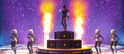 Fortnite and Samsung delays the release of iKONIK skin. [image credits: Samsung US/YouTube screenshot]