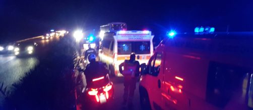 Lecce, agguato a bus dei tifosi del Pescara sulla superstrada: tre feriti