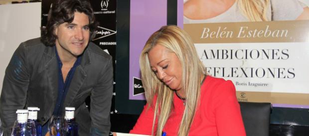 Belén Esteban y Toño Sanchís en una firma de libros Belén Esteban y Toño Sanchís en una firma de libros