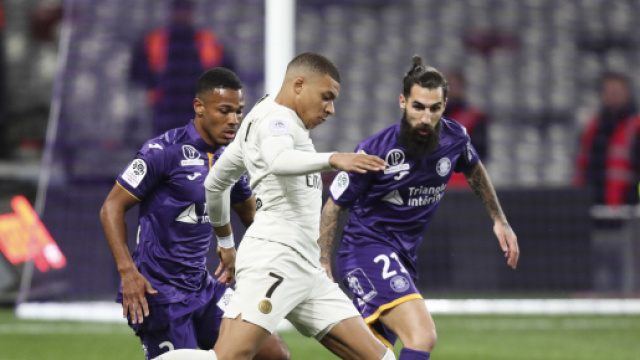 30e journ&eacute;e de Ligue 1 : Paris s'impose contre Toulouse