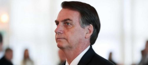 Bolsonaro é acusado de dificultar informações publicas. (Arquivo Blasting News)