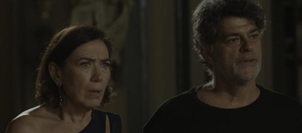 Murilo e Valentina tentarão proteger o casarão. (Reprodução/Rede Globo) Murilo e Valentina tentarão proteger o casarão. (Reprodução/Rede Globo)