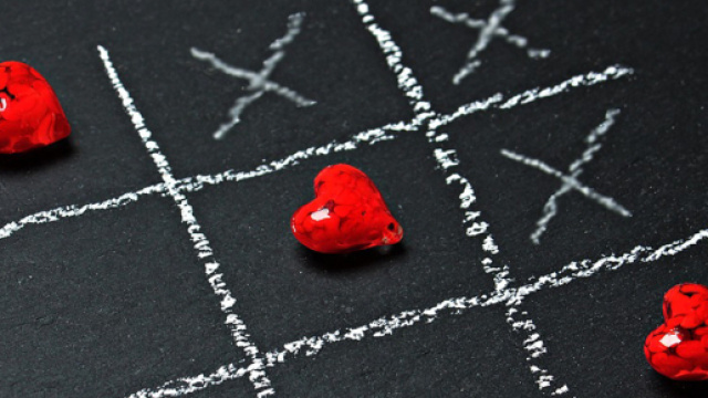 Oroscopo di giovedì 11 aprile: le previsioni astrologiche su amore e lavoro da Ariete a Pesci