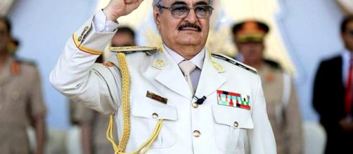 Generale e politico libico Khalifa Haftar