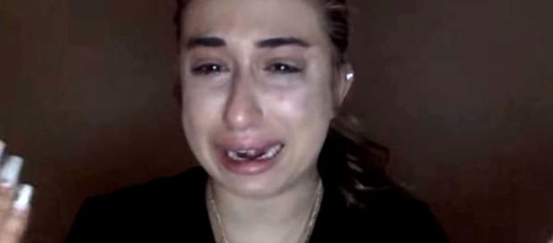 Jessy Taylor, la influencer disperata per la chiusura del suo account Instagram Jessy Taylor, la influencer disperata per la chiusura del suo account Instagram