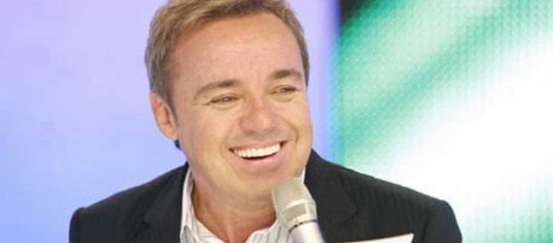 O apresentador comemorou o aniversário ao lado da família. (Arquivo Blasting News) O apresentador comemorou o aniversário ao lado da família. (Arquivo Blasting News)