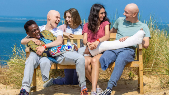 Emotion, poésie et maturité : le retour gagnant des "Bracelets rouges" - parismatch.com