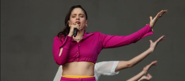 La cantante Rosalía participará en el nuevo disco de Juego de Tronos La cantante Rosalía participará en el nuevo disco de Juego de Tronos
