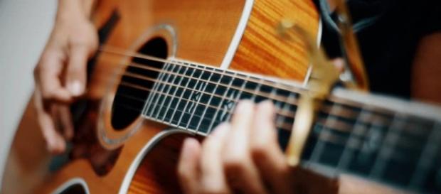 Roma, abusi durante le lezioni di chiatarra: arrestato insegnante di musica | repubblica.it Roma, abusi durante le lezioni di chiatarra: arrestato insegnante di musica | repubblica.it