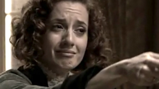 Una Vita anticipazioni: Celia cade dal balcone nel tentativo di uccidere Ramon