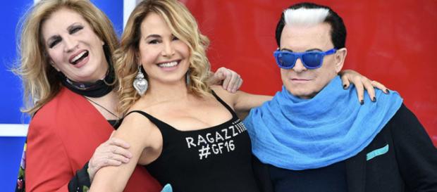 Grande Fratello 16, i dubbi di Riccardo Signoretti su Mila Suarez. Grande Fratello 16, i dubbi di Riccardo Signoretti su Mila Suarez.