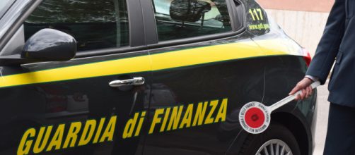 Truffa alle assicurazioni, falsi incidenti con fratture vere a Palermo