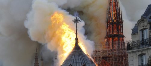 Incêndio na catedral de Notre-Dame, Paris. (Arquivo Blasting News)