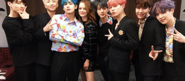 Grupo sul-coreano se apresentou no 'Saturday Night Live'. (Reprodução/Twitter/@bighitent) Grupo sul-coreano se apresentou no 'Saturday Night Live'. (Reprodução/Twitter/@bighitent)