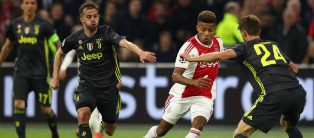 Pronostici Juventus-Ajax, 16 aprile: ben pagato il pareggio, possibile l'Over 1,5 Pronostici Juventus-Ajax, 16 aprile: ben pagato il pareggio, possibile l'Over 1,5