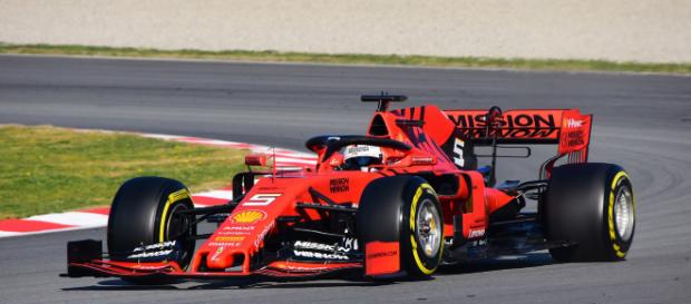 By Artes Max - FERRARI SF90 / Sebastian Vettel / GER / Scuderia Ferrari, CC BY-SA 2.0, https://commons.wikimedia.org/w/index.php?curid=77012912 By Artes Max - FERRARI SF90 / Sebastian Vettel / GER / Scuderia Ferrari, CC BY-SA 2.0, https://commons.wikimedia.org/w/index.php?curid=77012912