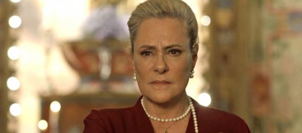 Mirtes em cena da novela "O Sétimo Guardião". (Reprodução/TV Globo) Mirtes em cena da novela "O Sétimo Guardião". (Reprodução/TV Globo)