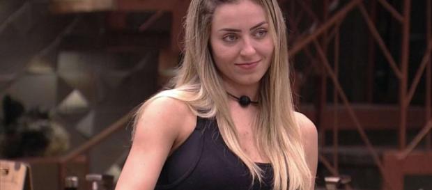Paula von Sperling retornou para Belo Horizonte e foi recebida com carinho por fãs. (Arquivo Blasting News). Paula von Sperling retornou para Belo Horizonte e foi recebida com carinho por fãs. (Arquivo Blasting News).