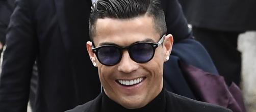 Cristiano Ronaldo investit dans les cheveux et la vie après le football professionnel