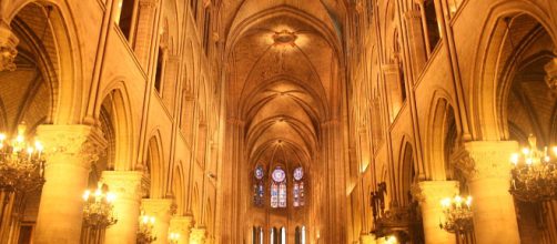 Notre Dame cathedral, Paris Interior nave. - [Diego Delso / Wikimedia Commons]