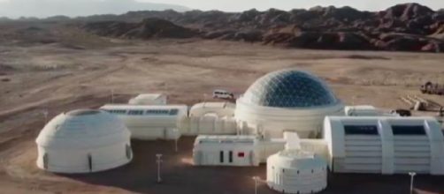 View of China’s Mars Education Base in Gobi Desert. [Image source/PigMine7 YouTube video]