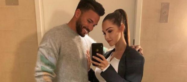 Nabilla enceinte : elle se confie sur ses trois premiers mois de grossesse. Nabilla enceinte : elle se confie sur ses trois premiers mois de grossesse.