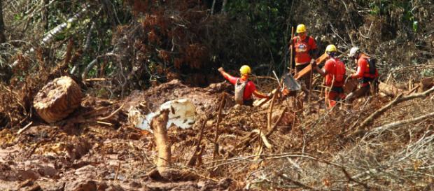 Rapaz dado como desaparecido na tragédia de Brumadinho fala com familiares. (Arquivo Blasting News) Rapaz dado como desaparecido na tragédia de Brumadinho fala com familiares. (Arquivo Blasting News)