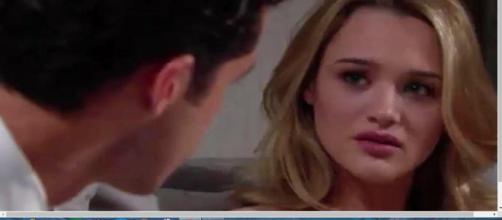 Summer will be crushed that Kyle gave Lola jewelry. [Image Source:Y&R Spoilers-YouTube]