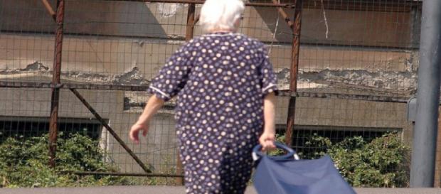 A 102 anni chiede un'ecografia: «Non c'è posto, torni l'anno prossimo» - Newsgo.it A 102 anni chiede un'ecografia: «Non c'è posto, torni l'anno prossimo» - Newsgo.it