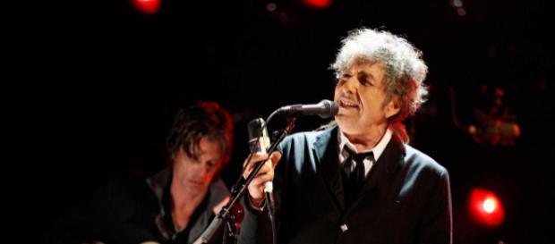 Bob Dylan in Hyde Park? He is still an icon but live he sounds ... - independent.co.uk Bob Dylan in Hyde Park? He is still an icon but live he sounds ... - independent.co.uk